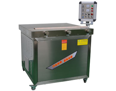 久羅柔性防護(hù)罩焊接機(jī)JL-1100HFL 久羅柔性防護(hù)罩焊接機(jī)JL-1100HFL